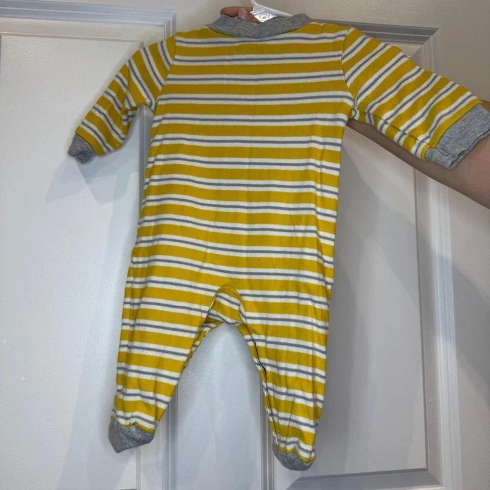 Carters Boy Sloth Pajamas Size‎ 0-3 Months